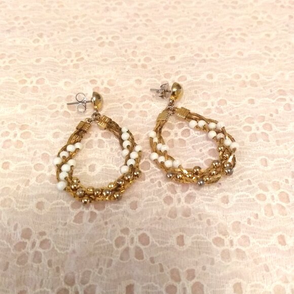 Vintage White Gold Beads Gold Tone Dangle Oval Drop Earrings - Picture 5 of 7